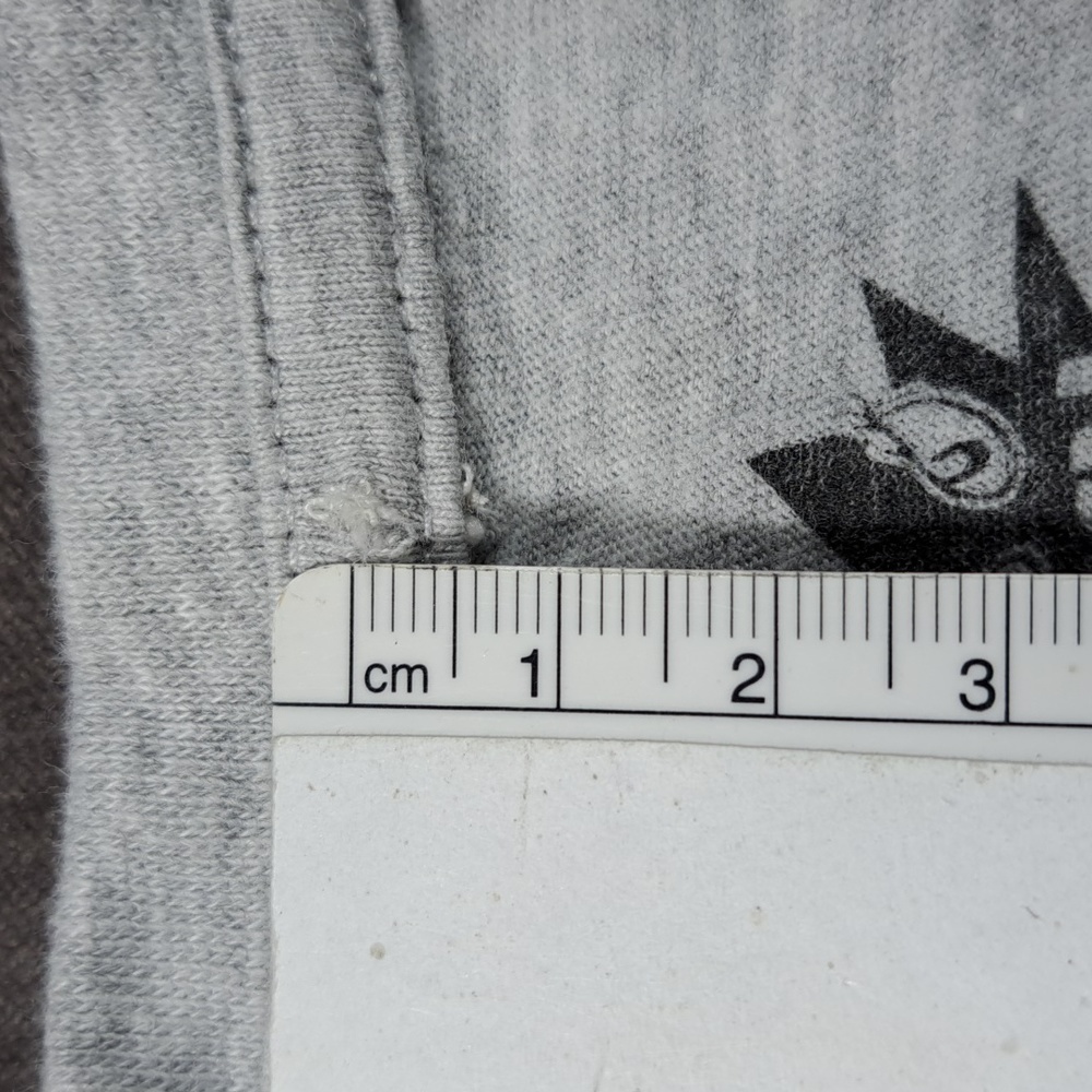 Dr. Seuss Gray Tee with Green Grinch Graphic - Picture 4 of 6